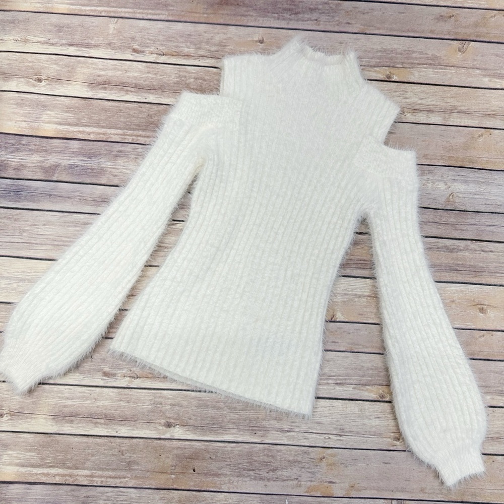 GUESS Women's Takara Ribbed Eyelash-Texture Sweater white size S